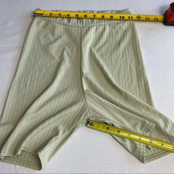 MISSGUIDED ribbed T-Shirt +cycle shorts set sage 4 - Picture 7 of 13